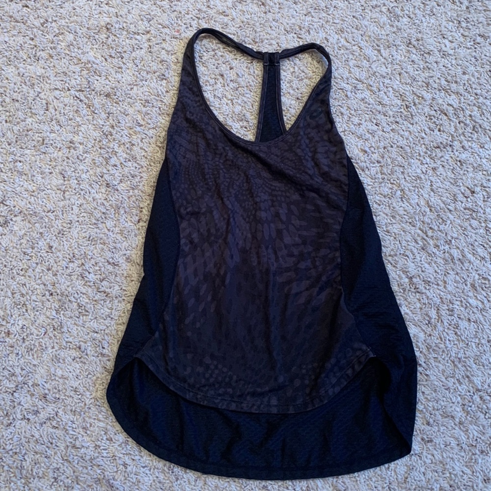 Woman’s ASICS tank